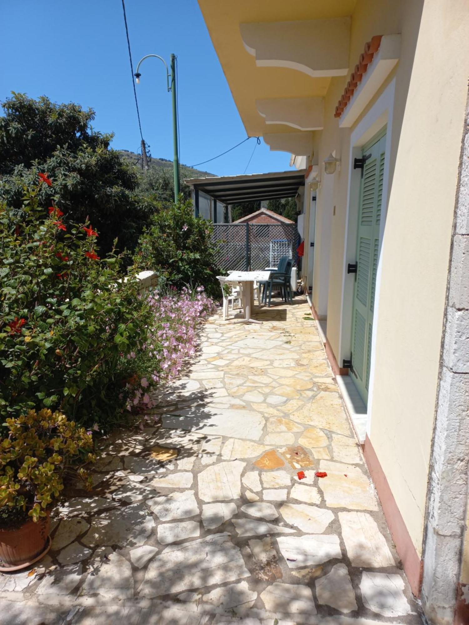 Oneiro House Apartment Kassiopi Bagian luar foto