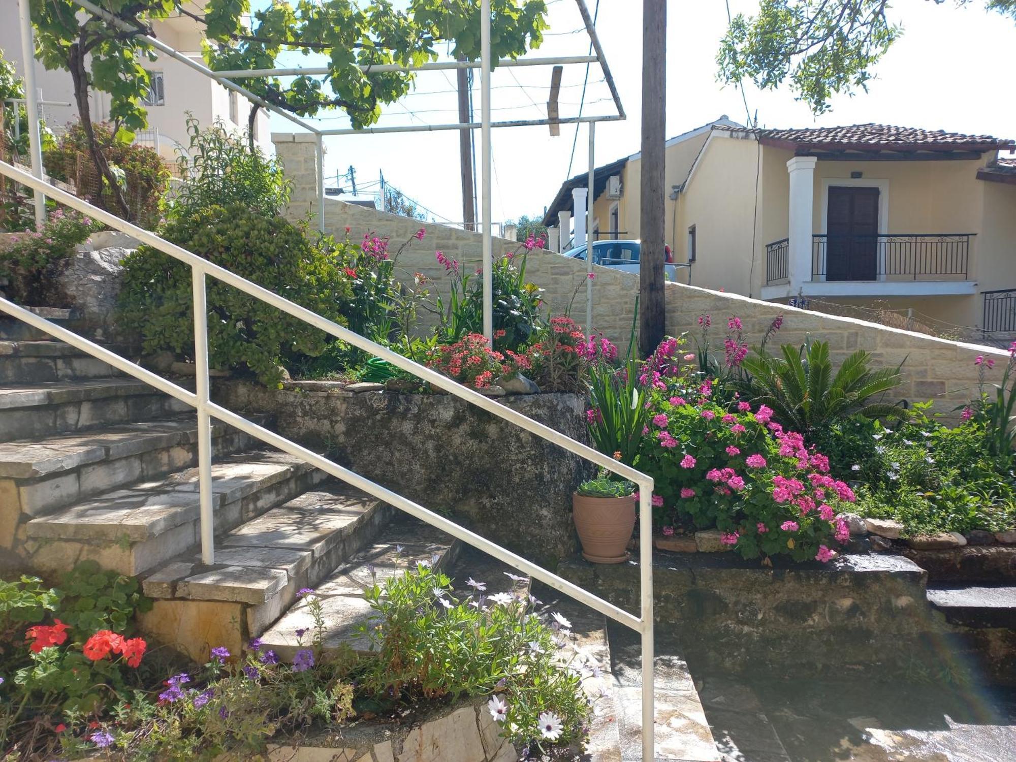 Oneiro House Apartment Kassiopi Bagian luar foto